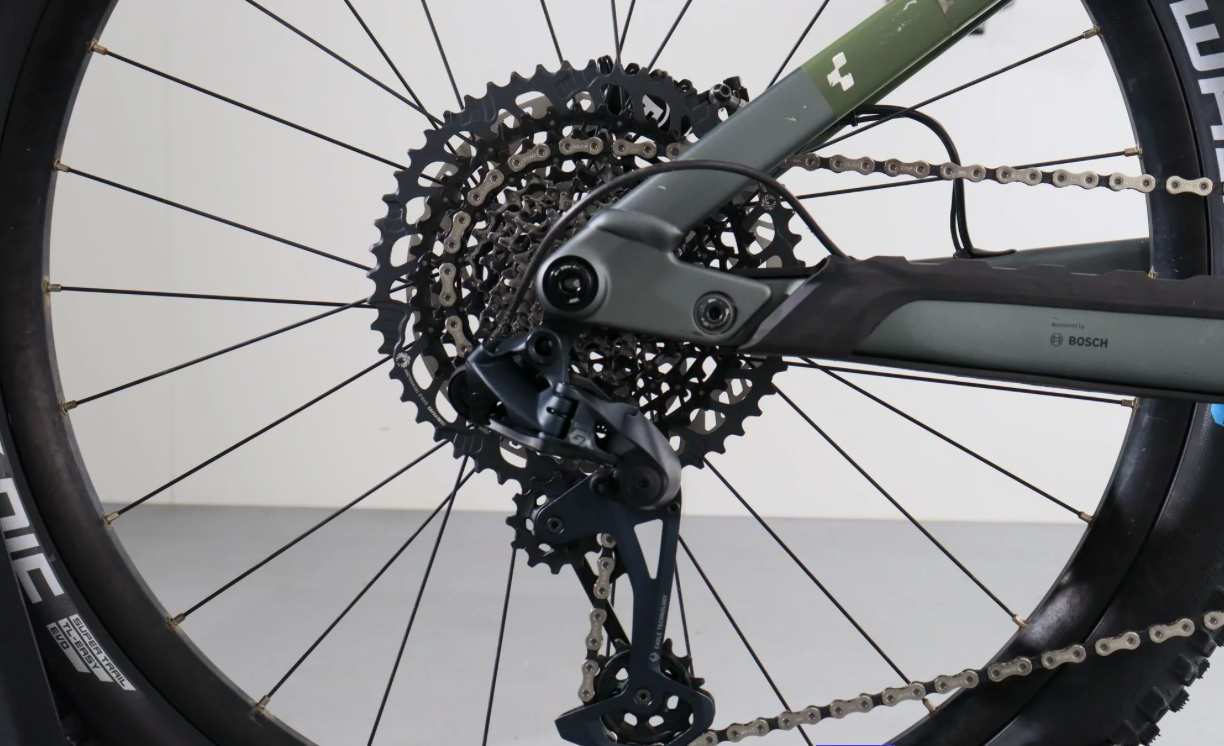 Cube Stereo Hybrid 160 HPA ActionTeam 500 2023 – Bicicleta eléctrica de montaña reacondicionada