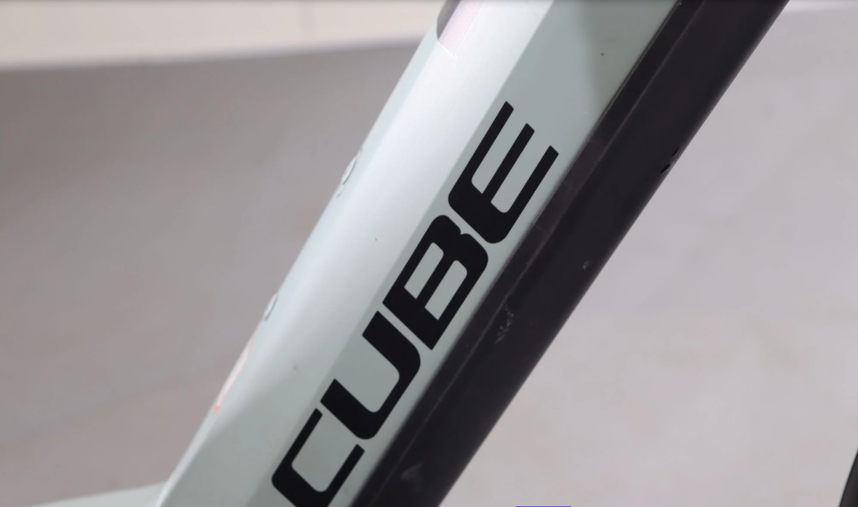 Cube Kathmandu Hybrid One 625 2023 – Bicicleta eléctrica híbrida reacondicionada