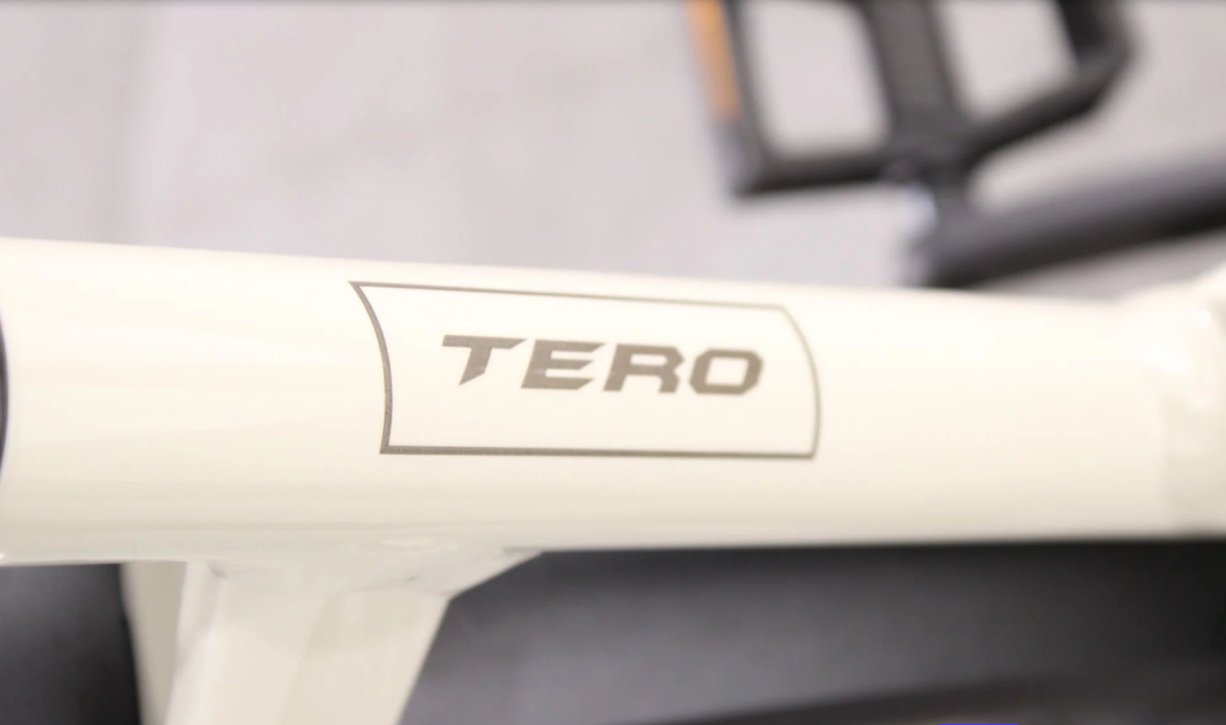 Specialized Turbo Tero 5.0 EQ 2025 – Bicicleta eléctrica híbrida reacondicionada