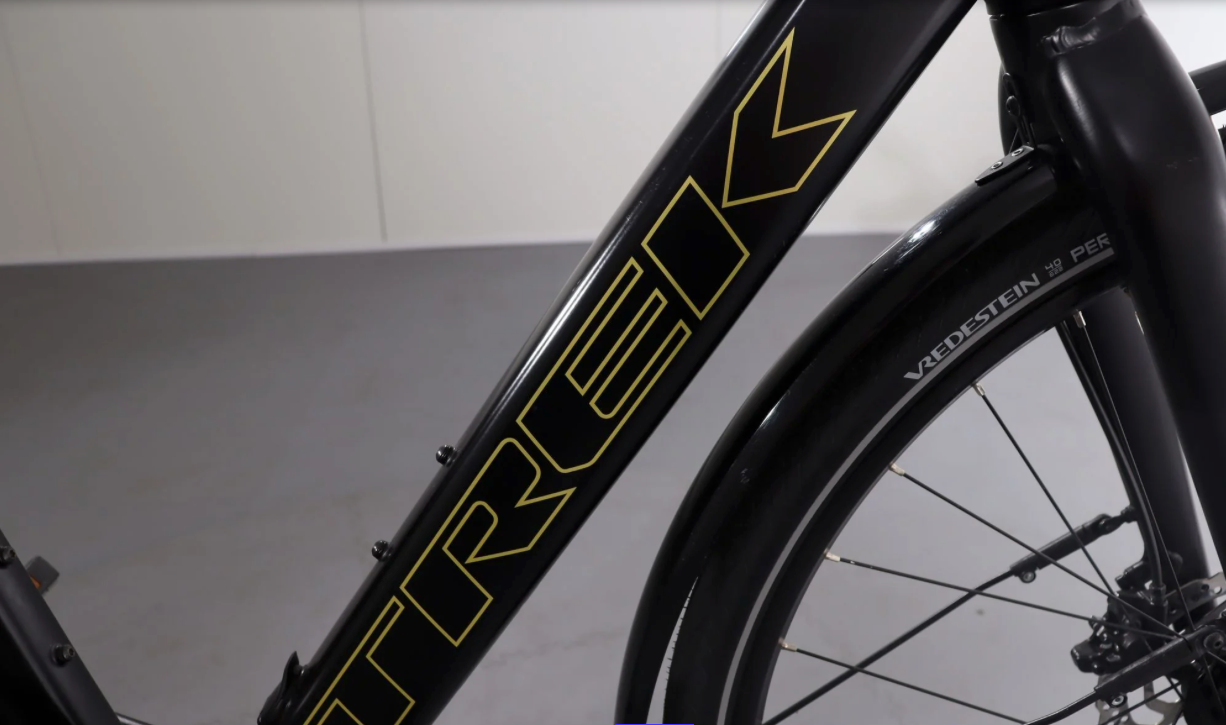 Trek FX+ 2 2025 – Bicicleta eléctrica híbrida reacondicionada