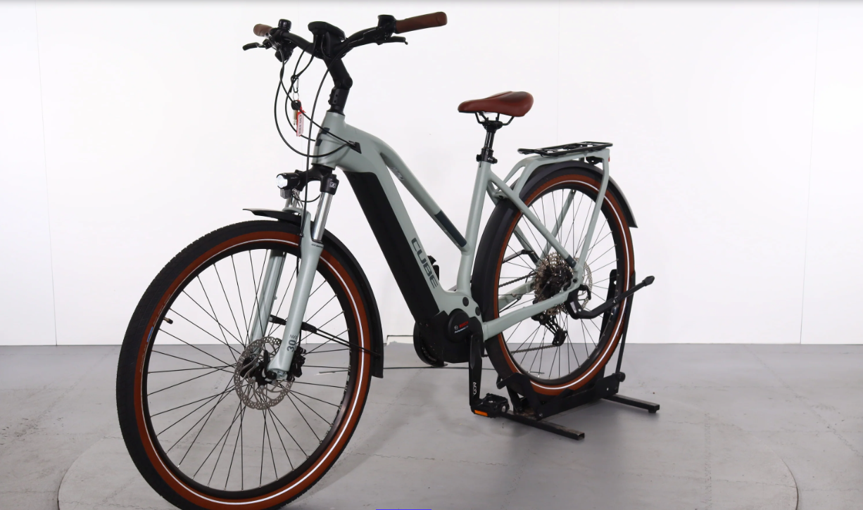 Cube Touring Hybrid Pro 2022 – Bicicleta eléctrica urbana reacondicionada