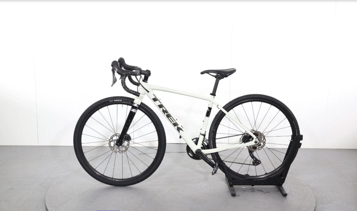 Trek Checkpoint ALR 5 2025 – Bicicleta de carretera reacondicionada